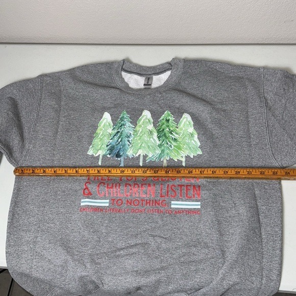 Gildan Christmas sweatshirt-children don't listen - Picture 5 of 8